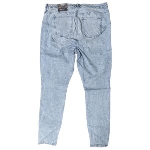 NWT! Torrid Bombshell Skinny Premium High-rise Jeans 16, 18, 22